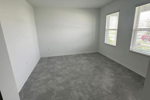 House in Kissimmee, Florida 5 bedrooms, 269.04 sq.m. № 2400403 - photo 20