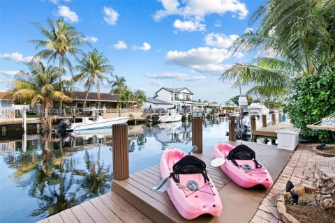 Villa ou maison à vendre à Pompano Beach, Floride: 3 chambres, 176.89 m2 № 2066111 - photo 17