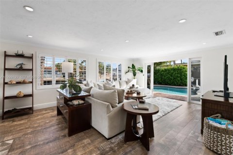 Villa ou maison à vendre à Pompano Beach, Floride: 3 chambres, 176.89 m2 № 2066111 - photo 10