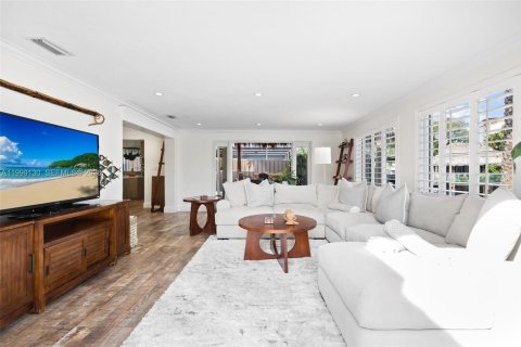 Villa ou maison à vendre à Pompano Beach, Floride: 3 chambres, 176.89 m2 № 2066111 - photo 12