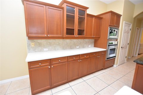 Villa ou maison à louer à Lakeland, Floride: 5 chambres, 252.69 m2 № 1879277 - photo 2