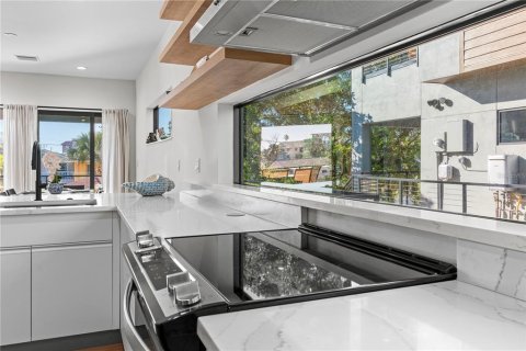 Adosado en venta en Indian Rocks Beach, Florida, 4 dormitorios, 204.38 m2 № 1527173 - foto 30