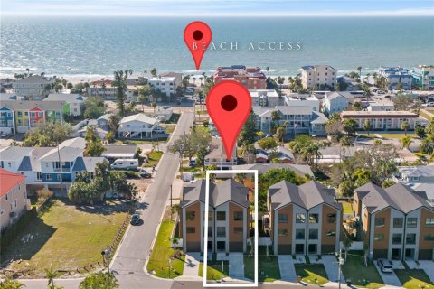 Adosado en venta en Indian Rocks Beach, Florida, 4 dormitorios, 204.38 m2 № 1527173 - foto 4