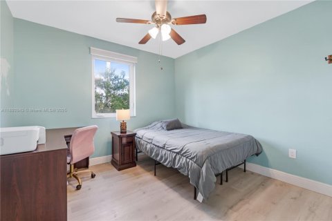 Touwnhouse à vendre à Miami, Floride: 3 chambres, 141.95 m2 № 1945073 - photo 23