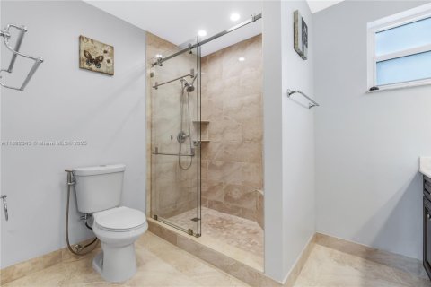 Touwnhouse à vendre à Miami, Floride: 3 chambres, 141.95 m2 № 1945073 - photo 20