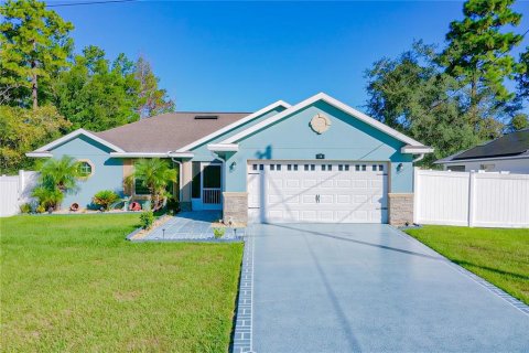 House in Ocala, Florida 3 bedrooms, 131.46 sq.m. № 1907040 - photo 1