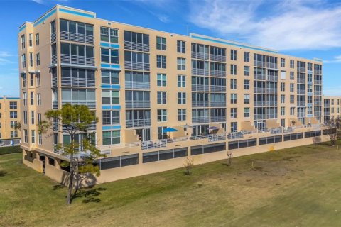 Condo in Bradenton, Florida, 1 bedroom № 2431054
