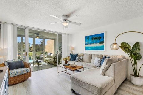Condo in Bradenton, Florida, 1 bedroom  № 2431054 - photo 30