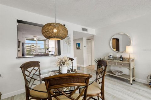 Condo in Bradenton, Florida, 1 bedroom  № 2431054 - photo 28