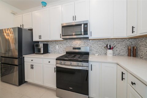Casa en venta en Land O' Lakes, Florida, 2 dormitorios, 137.03 m2 № 2386466 - foto 21