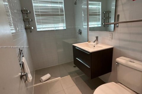 Copropriété à vendre à Miami Beach, Floride: 2 chambres, 75.16 m2 № 1943731 - photo 13