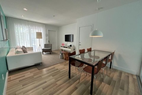 Copropriété à vendre à Miami Beach, Floride: 2 chambres, 75.16 m2 № 1943731 - photo 6
