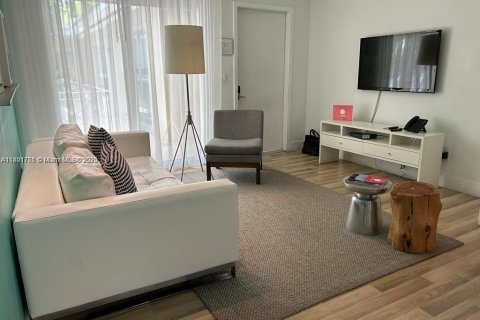 Copropriété à vendre à Miami Beach, Floride: 2 chambres, 75.16 m2 № 1943731 - photo 4