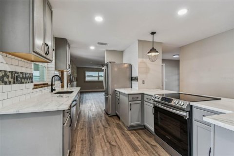 Villa ou maison à vendre à Clearwater, Floride: 4 chambres, 179.21 m2 № 1870493 - photo 24
