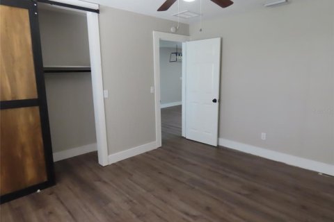 Casa en venta en Clearwater, Florida, 4 dormitorios, 179.21 m2 № 1870493 - foto 7