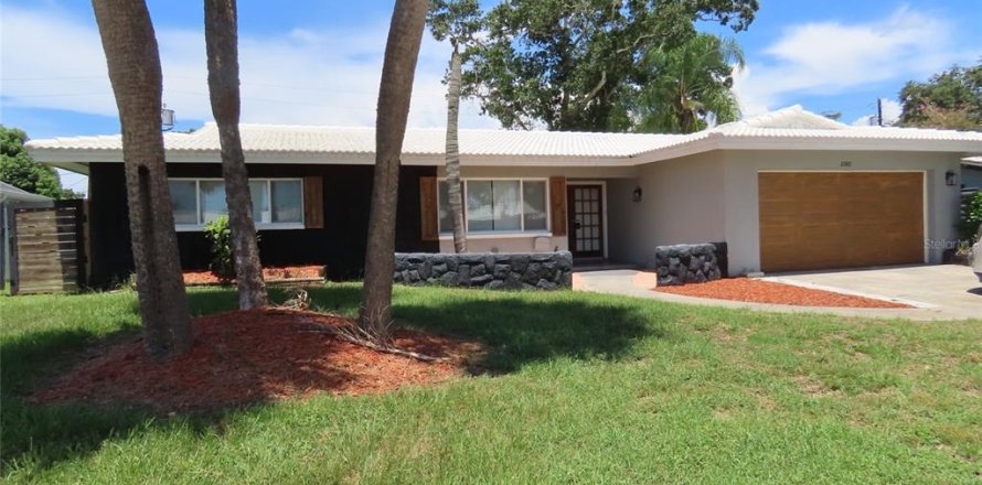 Casa en Clearwater, Florida 4 dormitorios, 179.21 m2 № 1870493