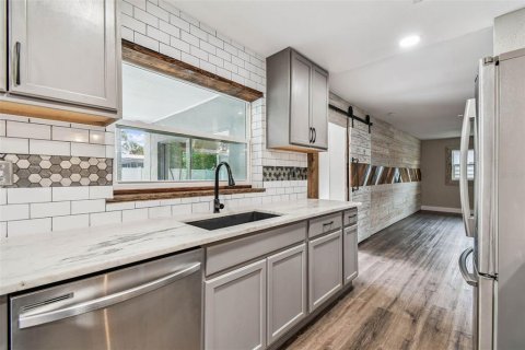 Villa ou maison à vendre à Clearwater, Floride: 4 chambres, 179.21 m2 № 1870493 - photo 28