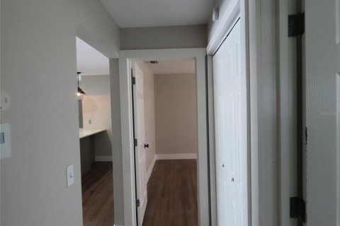 Casa en venta en Clearwater, Florida, 4 dormitorios, 179.21 m2 № 1870493 - foto 10