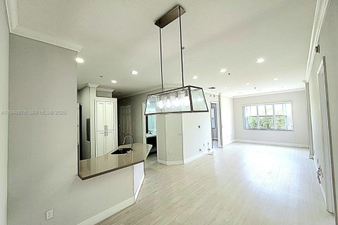 Снять в аренду кондоминиум в Мирамар, Флорида 2 спальни, 103.86м2, № 2003471 - фото 3