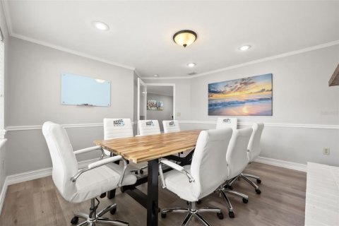 Commercial property in Kissimmee, Florida 175.31 sq.m. № 2259510 - photo 20