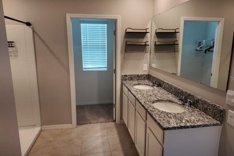 House in Zellwood, Florida 5 bedrooms, 243.96 sq.m. № 2277414 - photo 20