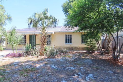 Casa en venta en Tampa, Florida, 3 dormitorios, 97.36 m2 № 2166928 - foto 3