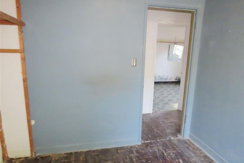 Casa en venta en Tampa, Florida, 3 dormitorios, 97.36 m2 № 2166928 - foto 13