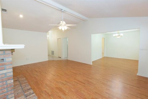 Casa en alquiler en Gainesville, Florida, 3 dormitorios, 192.87 m2 № 2111645 - foto 6