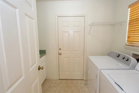 Casa en alquiler en Gainesville, Florida, 3 dormitorios, 192.87 m2 № 2111645 - foto 26
