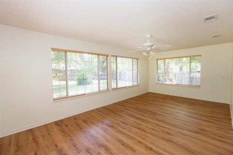Casa en alquiler en Gainesville, Florida, 3 dormitorios, 192.87 m2 № 2111645 - foto 9