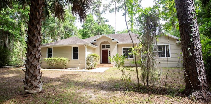 Casa en Gainesville, Florida 3 dormitorios, 192.87 m2 № 2111645