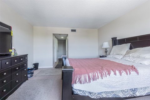 Condominio en venta en Clearwater, Florida, 2 dormitorios, 132.39 m2 № 1793758 - foto 12