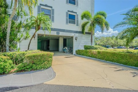 Condominio en venta en Clearwater, Florida, 2 dormitorios, 132.39 m2 № 1793758 - foto 18