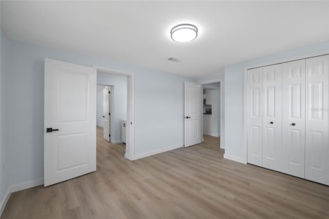 Villa ou maison à vendre à Tampa, Floride: 4 chambres, 171.13 m2 № 2414976 - photo 15