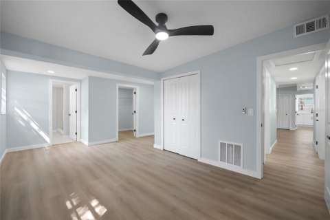 Villa ou maison à vendre à Tampa, Floride: 4 chambres, 171.13 m2 № 2414976 - photo 29