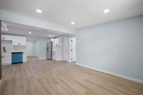 Villa ou maison à vendre à Tampa, Floride: 4 chambres, 171.13 m2 № 2414976 - photo 22