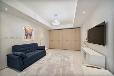 Condo in Bal Harbour, Florida, 3 bedrooms  № 2076793 - photo 24