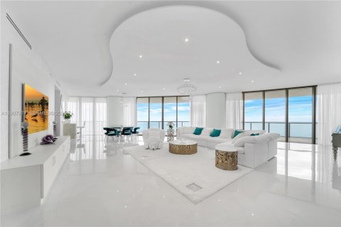 Condo in Bal Harbour, Florida, 3 bedrooms  № 2076793 - photo 7