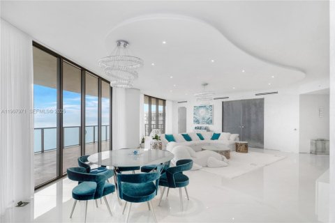 Condo in Bal Harbour, Florida, 3 bedrooms  № 2076793 - photo 9