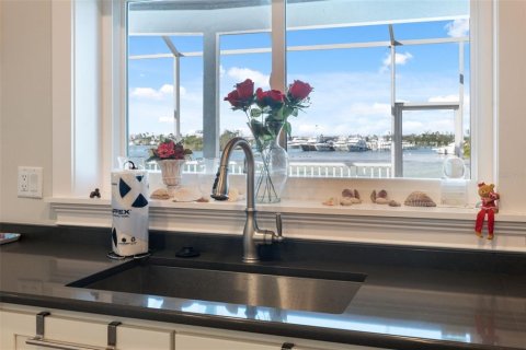 Casa en venta en Holmes Beach, Florida, 4 dormitorios, 338.16 m2 № 1524519 - foto 16