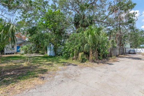 Terreno en venta en Saint Petersburg, Florida № 1775636 - foto 22