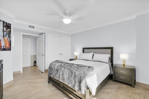 Copropriété à vendre à Hutchinson Island South, Floride: 3 chambres, 149.2 m2 № 2194114 - photo 21