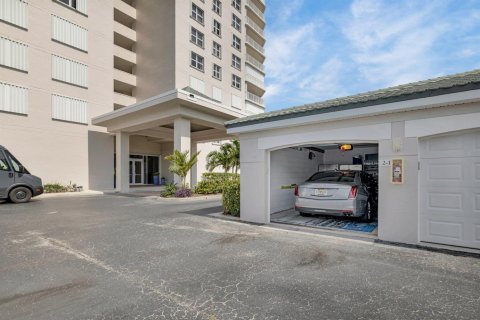 Copropriété à vendre à Hutchinson Island South, Floride: 3 chambres, 149.2 m2 № 2194114 - photo 25
