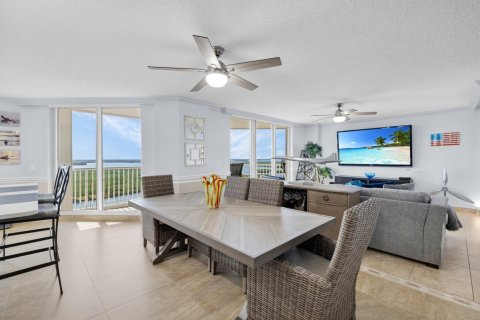 Copropriété à vendre à Hutchinson Island South, Floride: 3 chambres, 149.2 m2 № 2194114 - photo 10