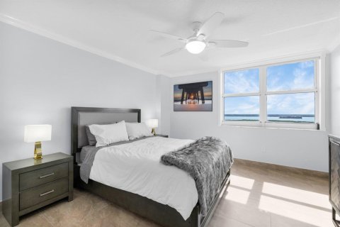 Copropriété à vendre à Hutchinson Island South, Floride: 3 chambres, 149.2 m2 № 2194114 - photo 19