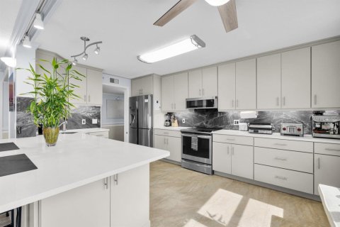 Copropriété à vendre à Hutchinson Island South, Floride: 3 chambres, 149.2 m2 № 2194114 - photo 3