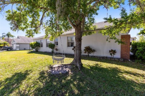 House in Orlando, Florida 4 bedrooms, 183.2 sq.m. № 1586409 - photo 14