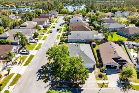 House in Orlando, Florida 4 bedrooms, 183.2 sq.m. № 1586409 - photo 22