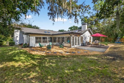 House in Plant City, Florida 5 bedrooms, 249.63 sq.m. № 2099461 - photo 27