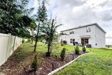 House in Zephyrhills, Florida 5 bedrooms, 242.01 sq.m. № 2151304 - photo 21